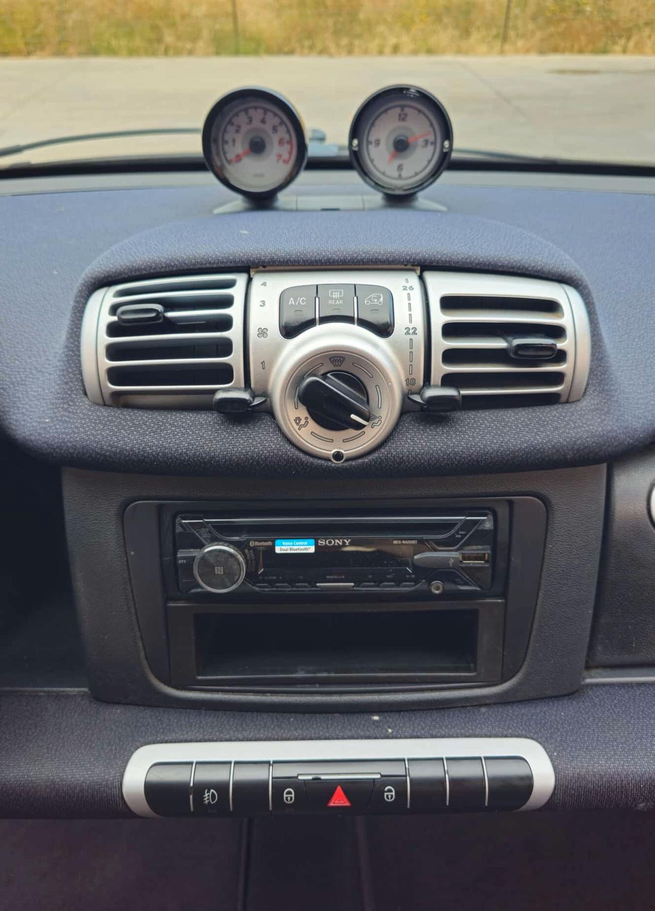 Smart ForTwo 1000 52 kW MHD coupé passion