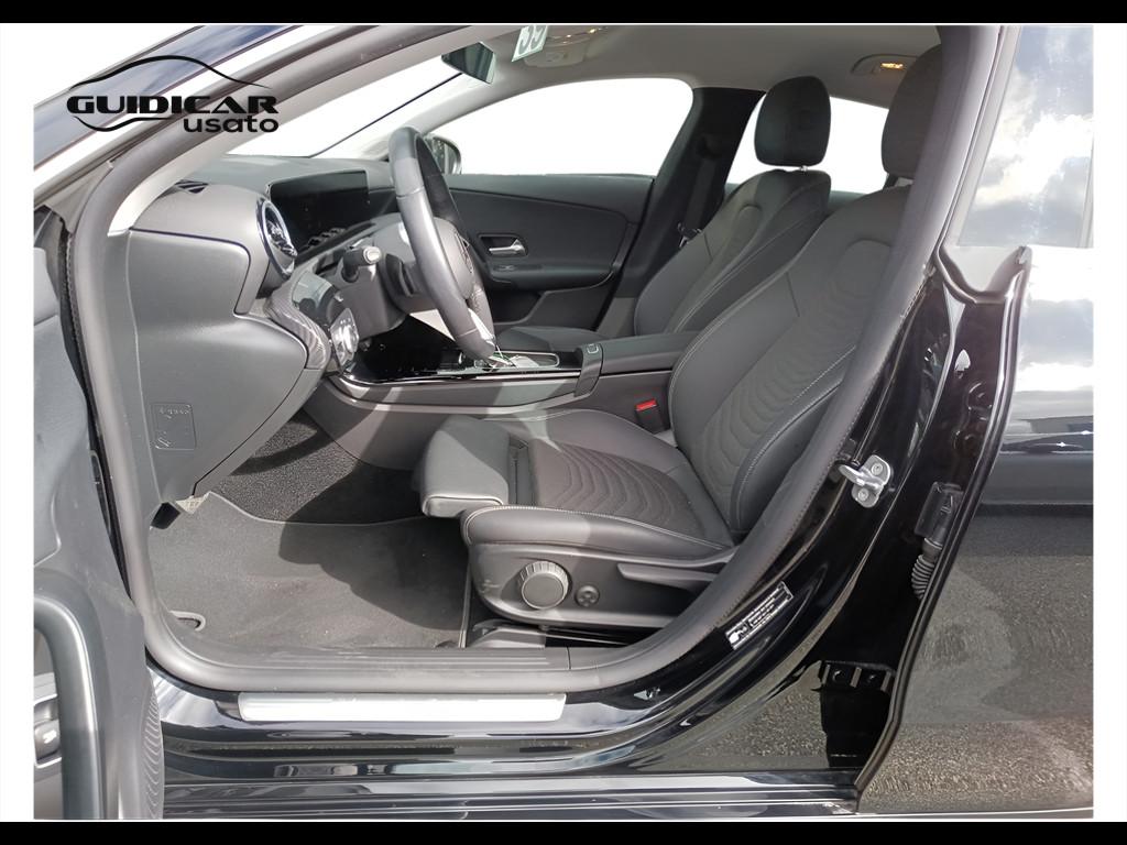 Mercedes-Benz CLA Sh.Brake - X118 2023 - CLA Shooting Brake 180 d Advanced auto