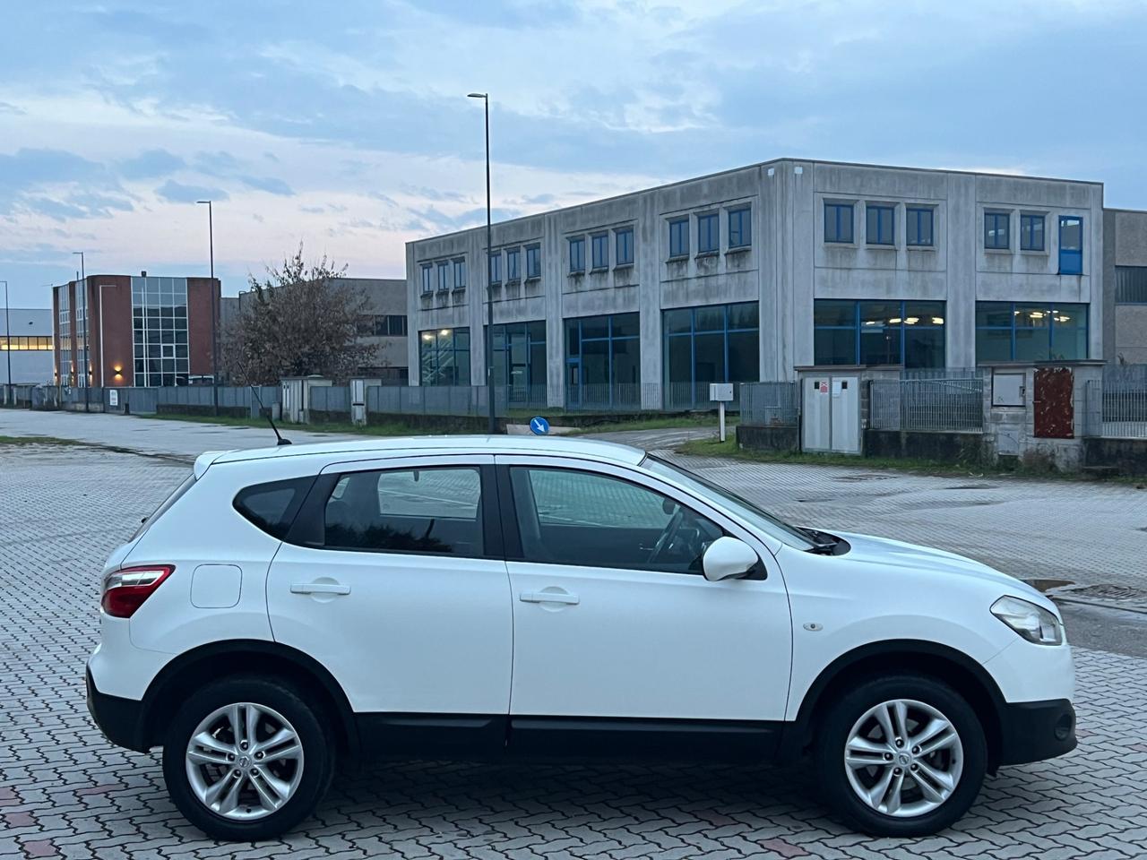 Nissan Qashqai 2.0 dCi DPF Acenta