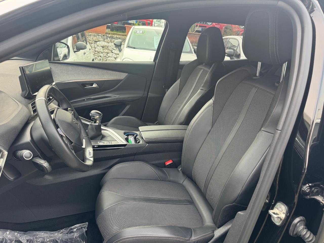 Peugeot 3008 1.2cc PureTech Turbo 130cv S&S GT