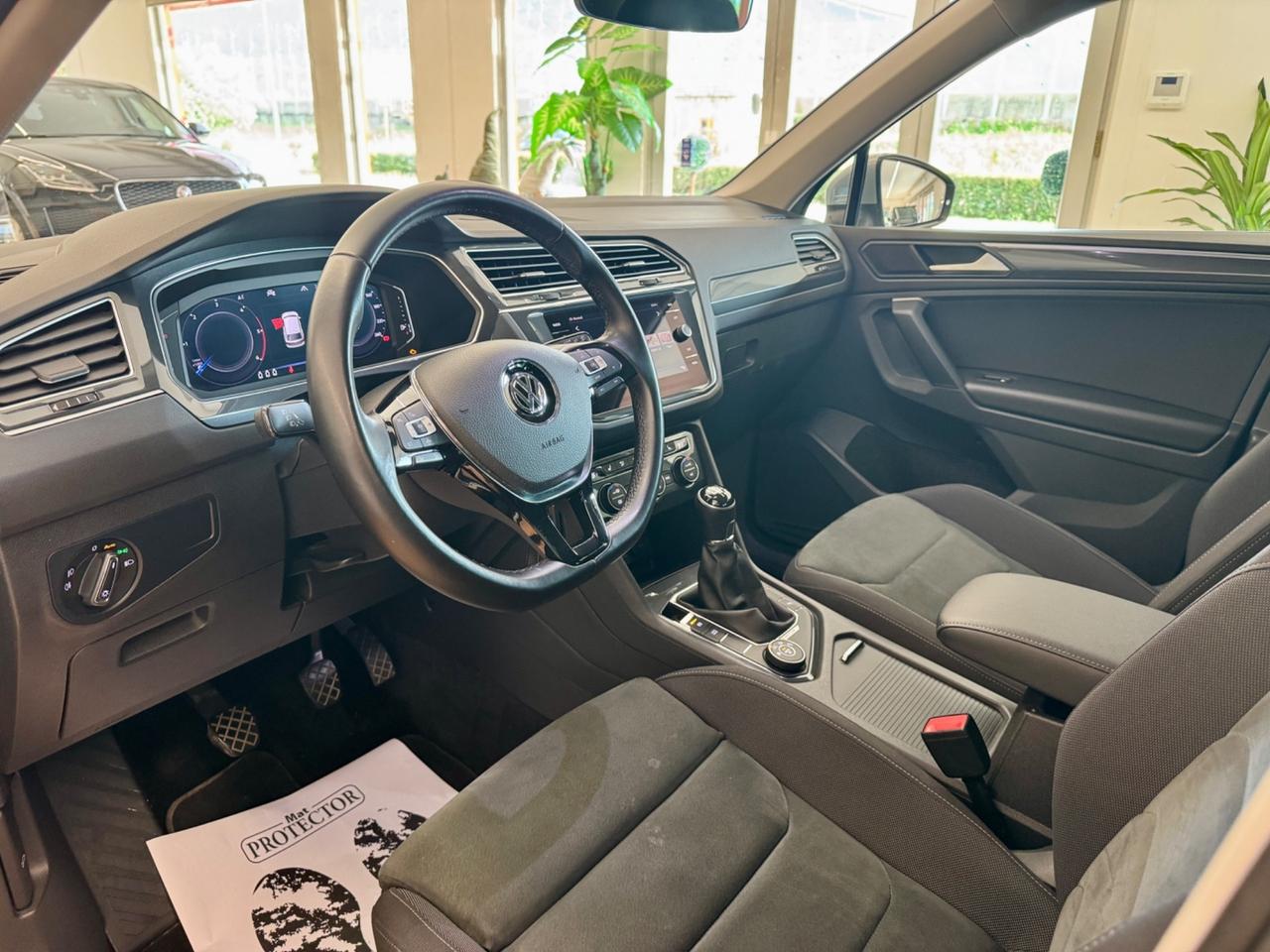 Volkswagen Tiguan 4x4 Sport - SOLO 79.000 KM