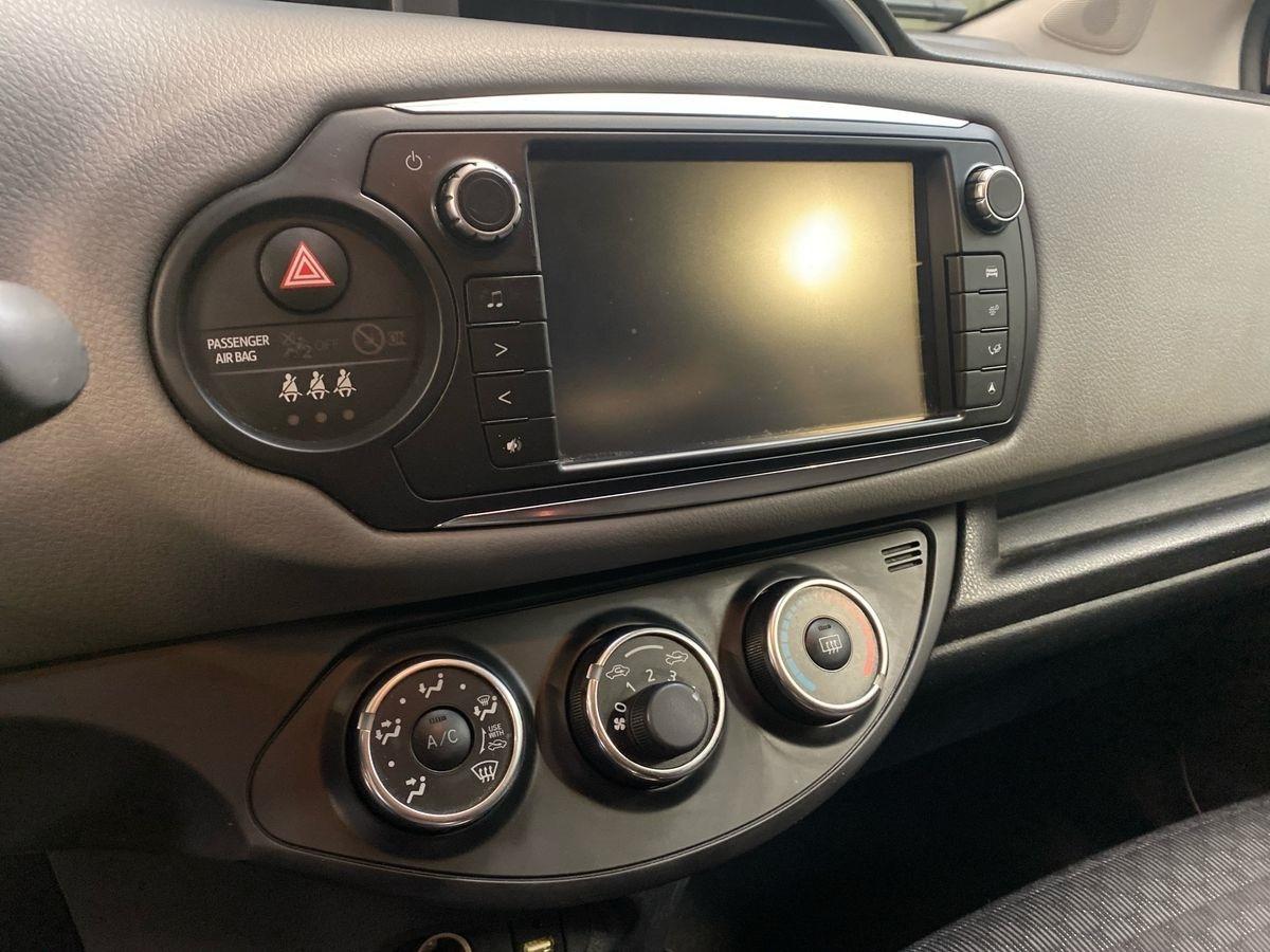 TOYOTA Yaris 3ª serie - Yaris 1.0 5 porte Active