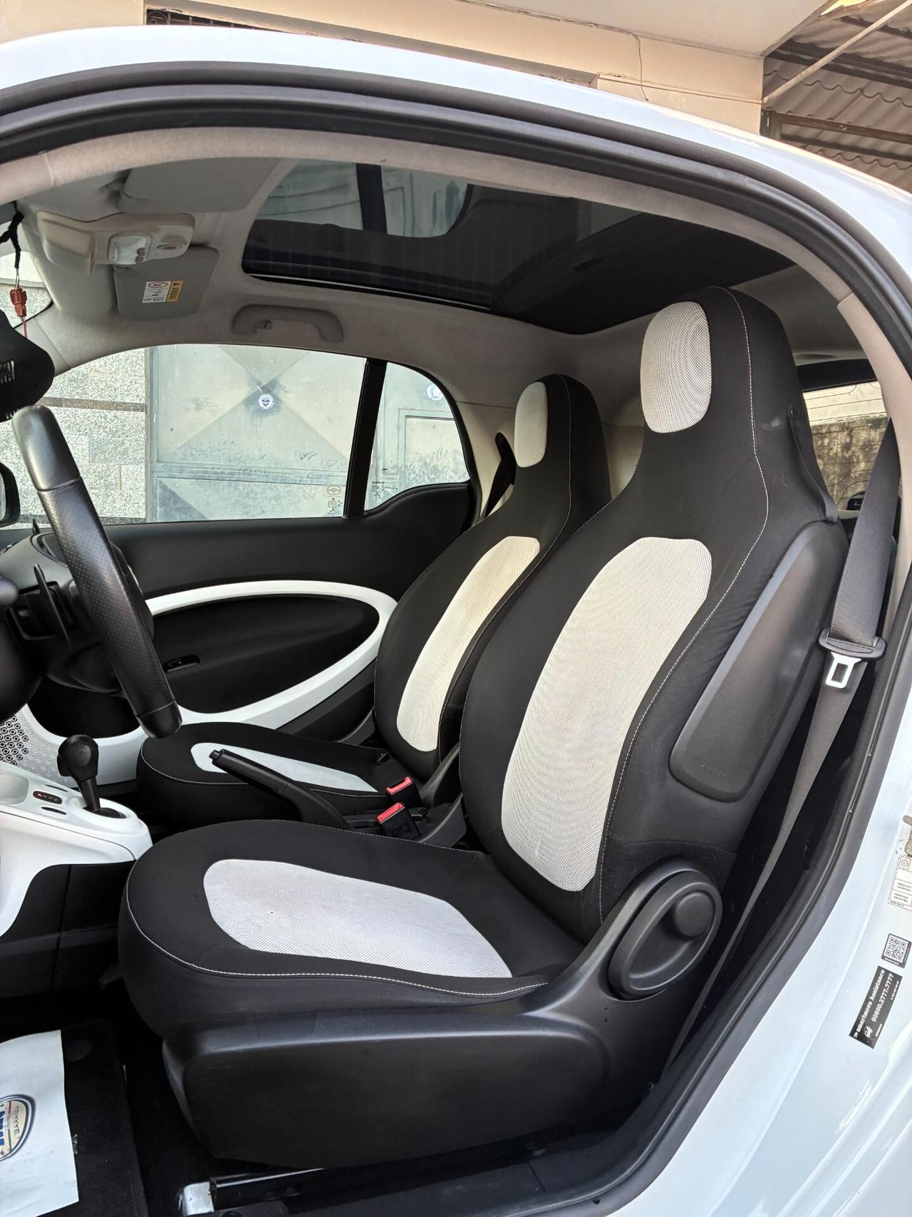 Smart ForTwo 1.0 70 cv twinamic Passion