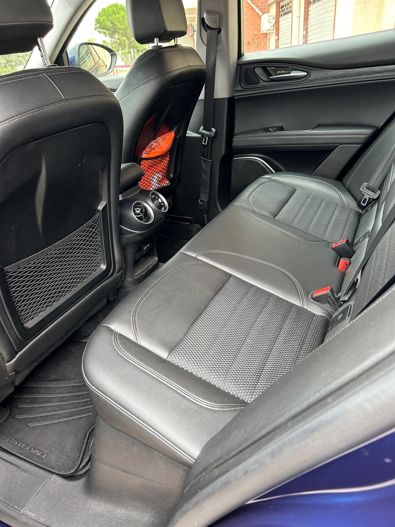 Alfa Romeo Stelvio 2.2 Turbodiesel 210 CV AT8 Q4 Super