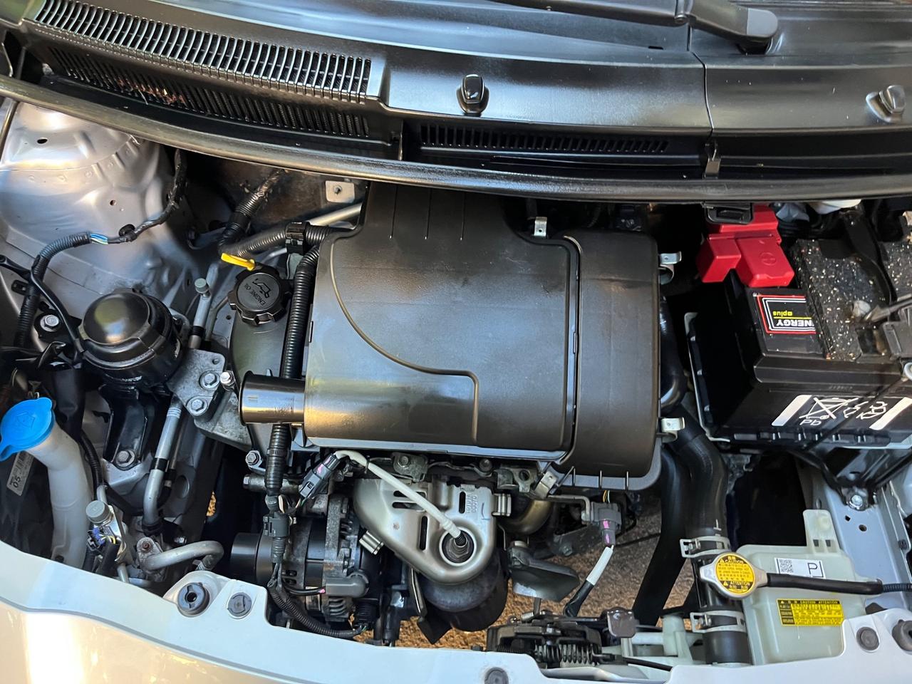 Toyota Yaris 1.0 3 porte Sol