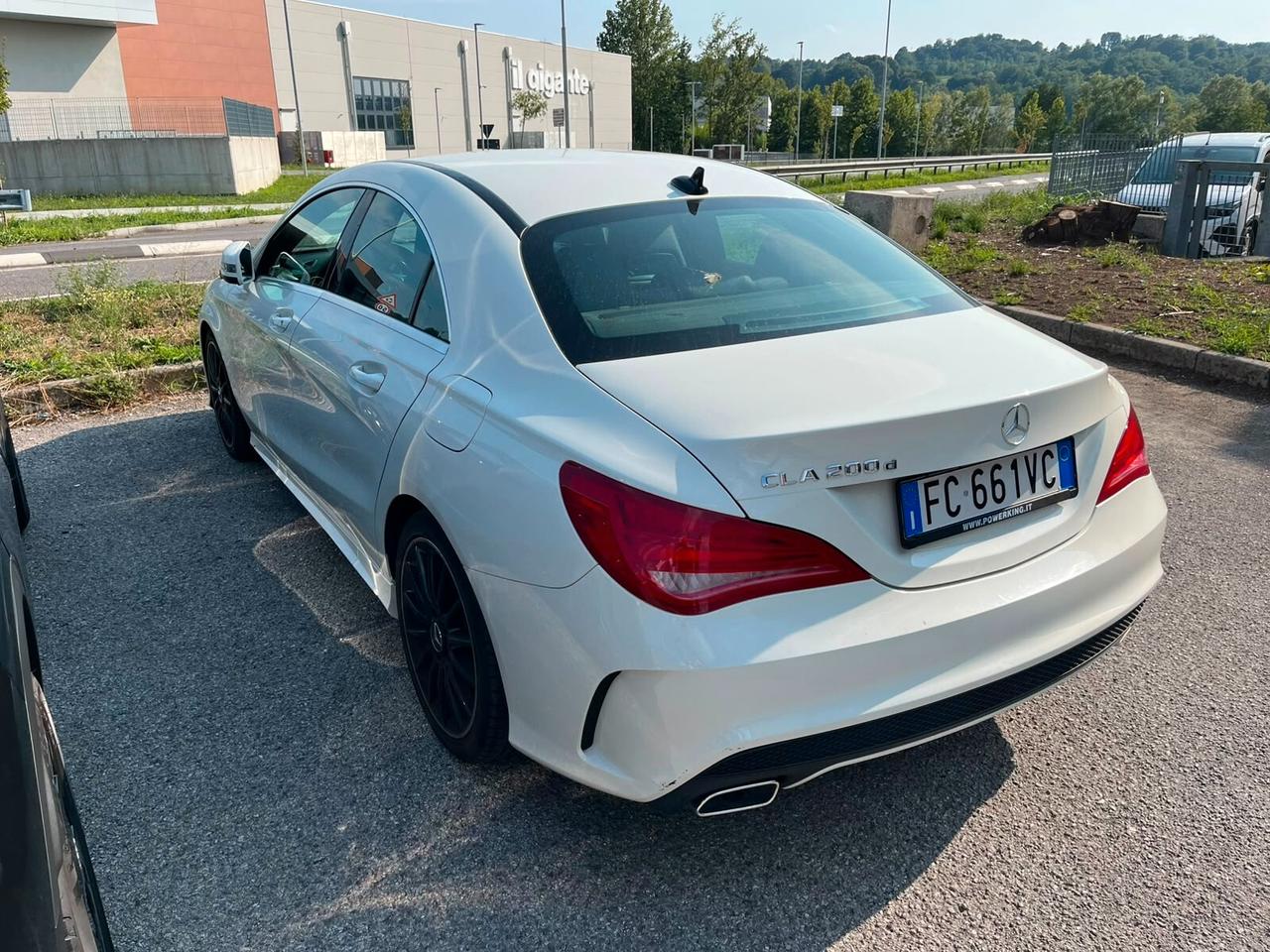 MERCEDES CLA 200 PREMIUM