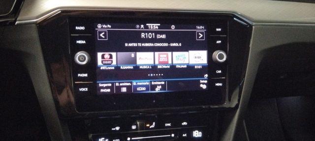 VOLKSWAGEN Passat VAR. 2.0 TDI DSG Business LED