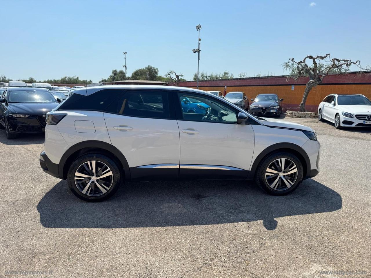 PEUGEOT 3008 ALLURE EAT8 1.5 HDi 130CV AUTOMATICA