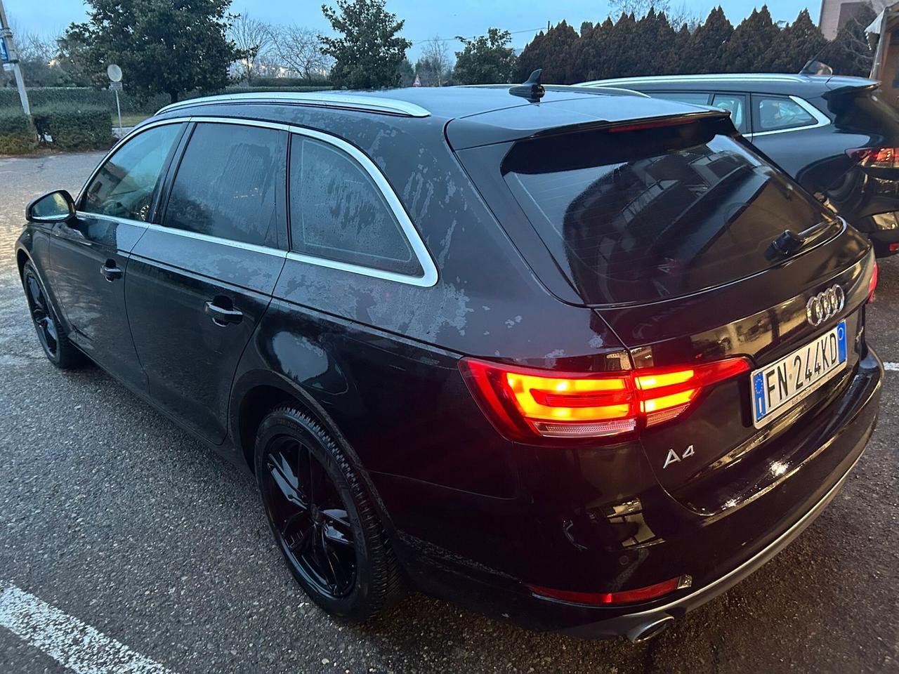 Audi A4 Avant 2.0 TFSI S tronic g-tron Business