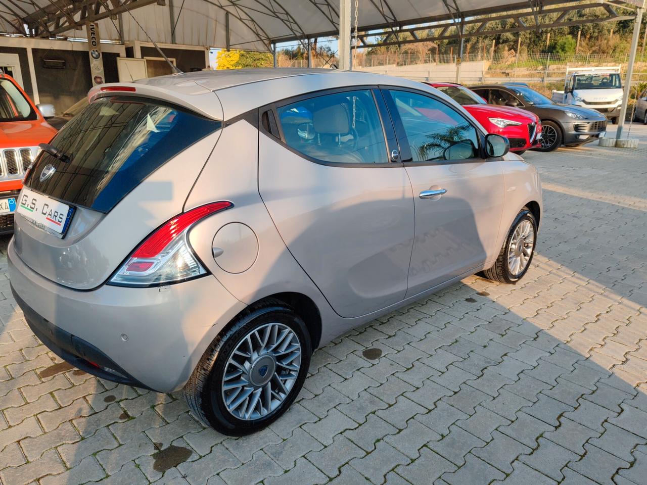 Lancia Ypsilon 1.2 BENZINA GPL