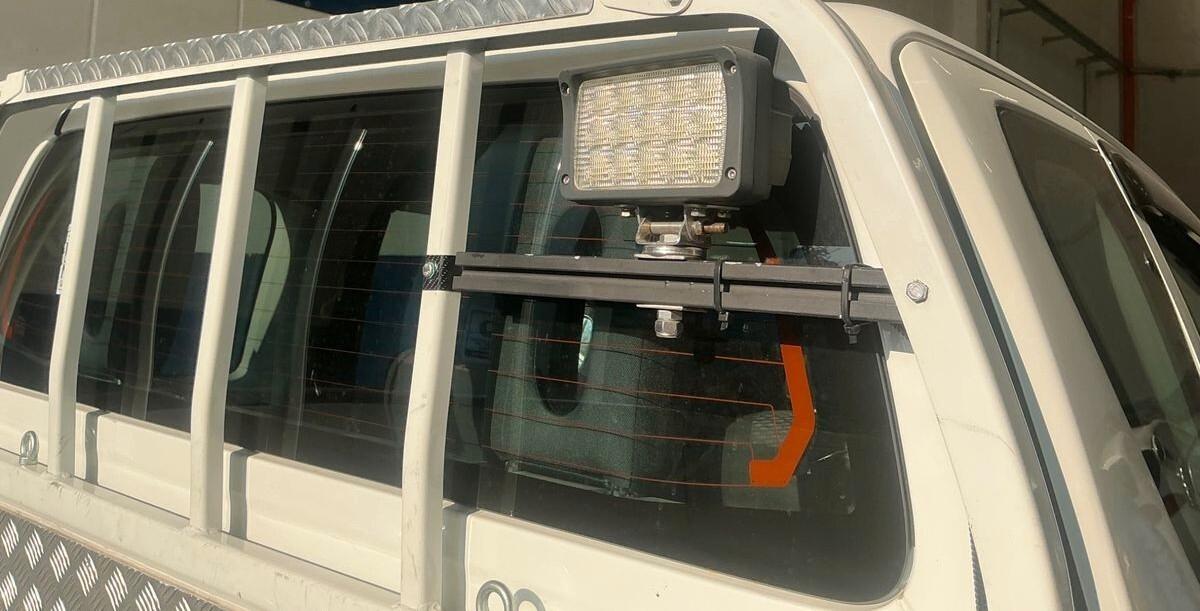 Toyota Hilux 2.4 D-4D Extra Cab Comfort 4x4 — 150 CV | 07/2021 | 28.100 km