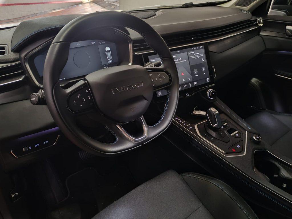 Lynk & Co 01 1.5 td phev auto