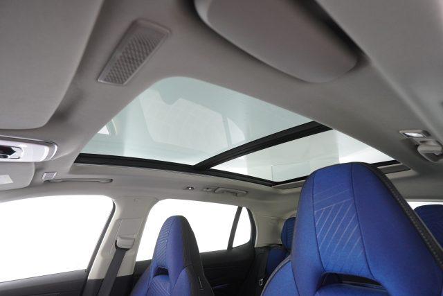LYNK & CO 01 01 PHEV