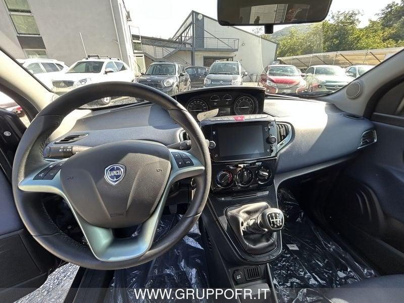 Lancia Ypsilon Ypsilon 1.0 FireFly 5 porte S&S Hybrid Platino