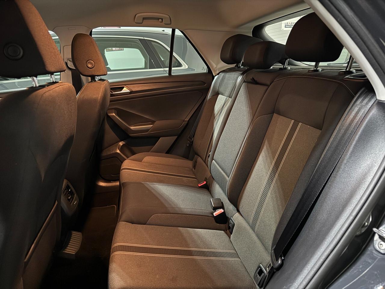 Volkswagen T-Roc 1.6 TDI SCR Business BlueMotion Technology