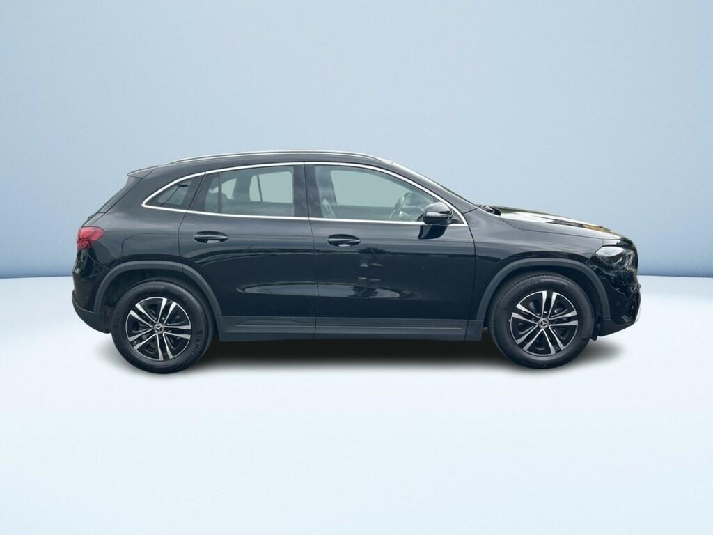 Mercedes GLA 180 180 D Advanced 8G-DCT