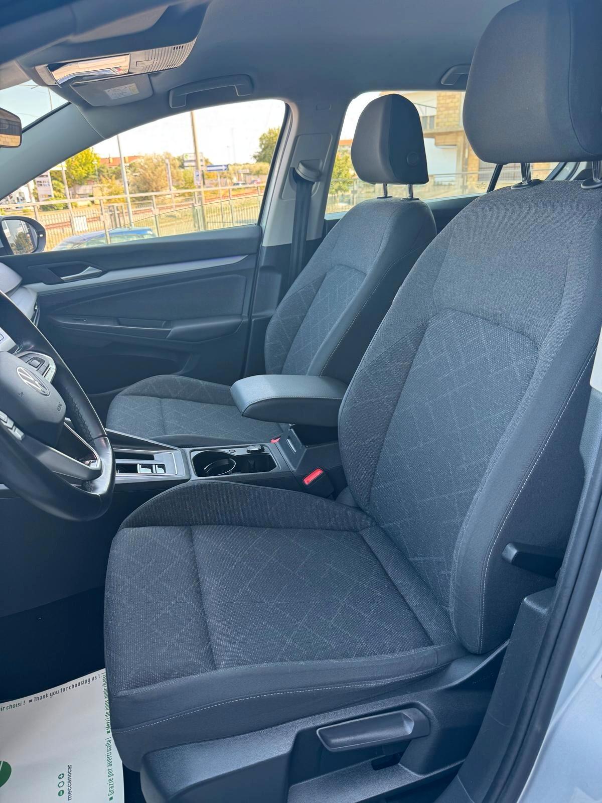 Volkswagen Golf 2.0 TDI DSG 115CV