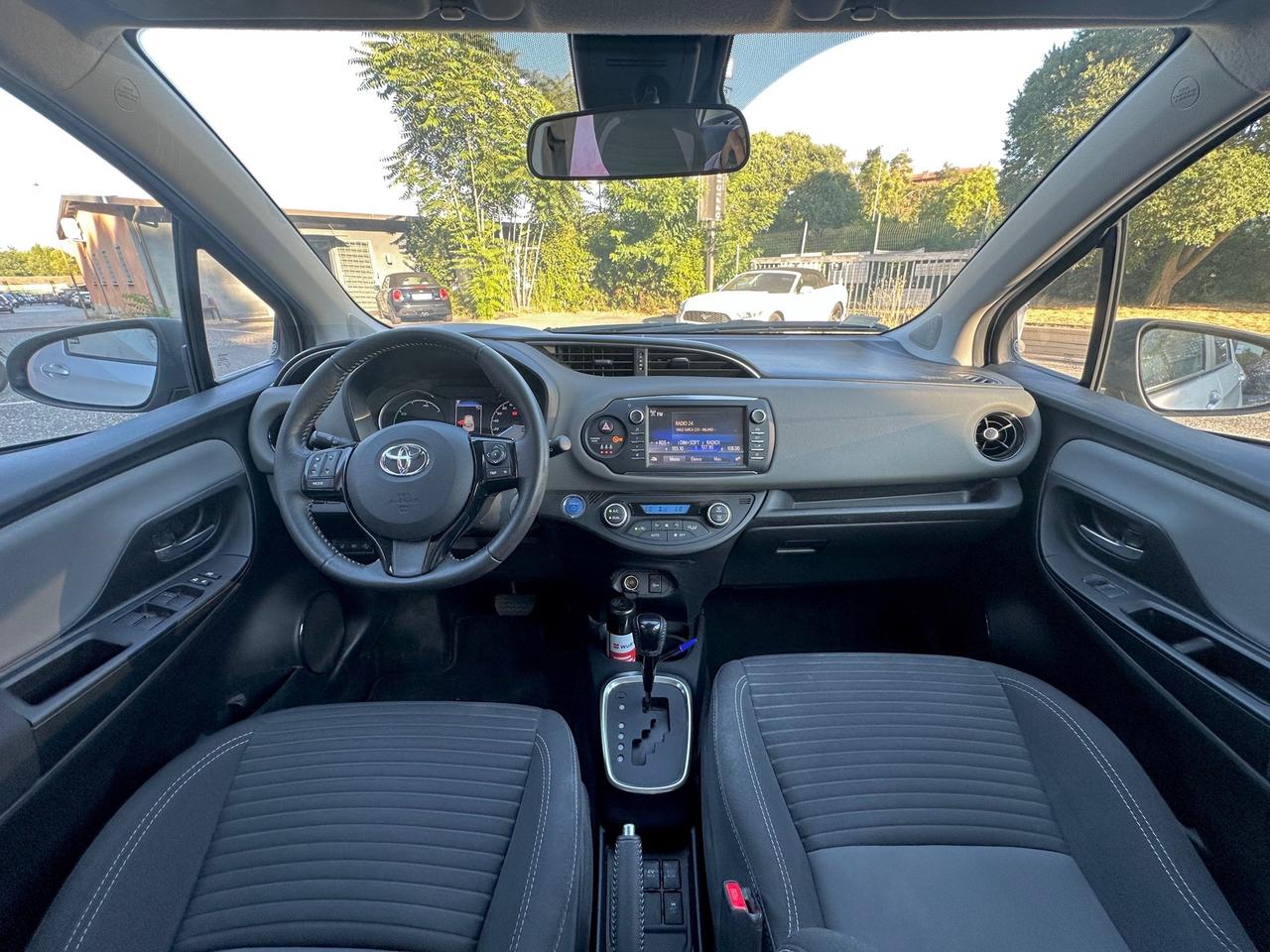 Toyota Yaris 1.5 Hybrid 5 porte Cambio automatico Unicoproprietario Nessun obbligo finanziario