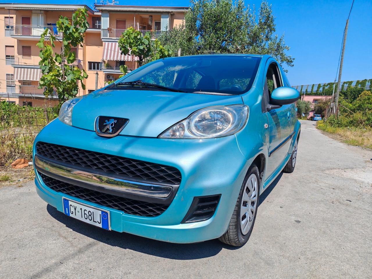 Peugeot 107 RESTYLING PERFETTA VOMERO 2011