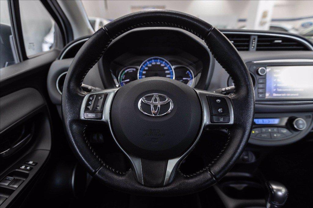 TOYOTA Yaris 5p 1.5h Active my16 del 2016
