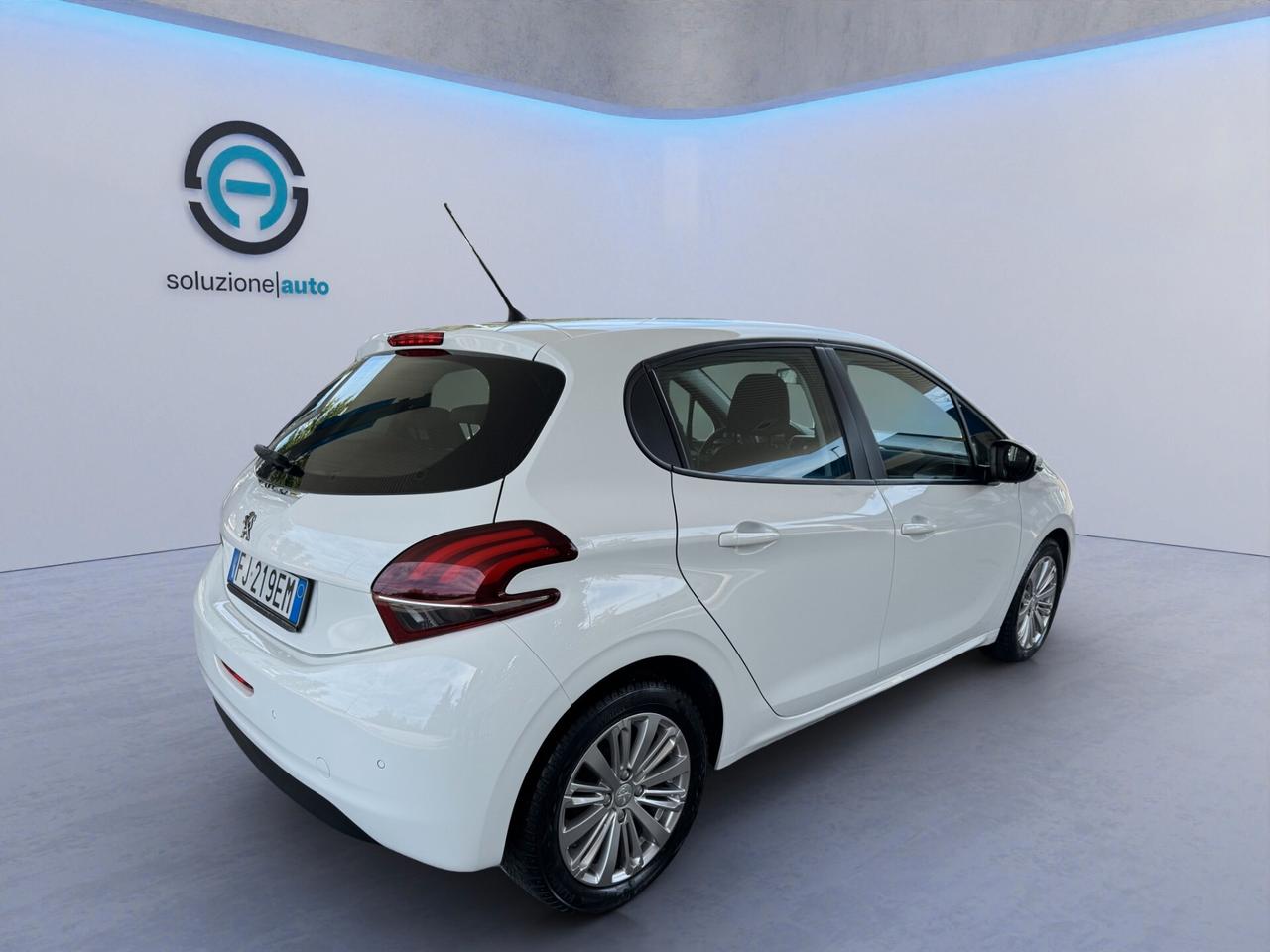 Peugeot 208 BlueHDi 75 5 porte Allure