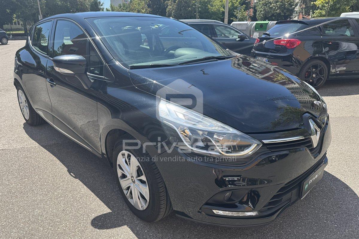 RENAULT Clio TCe 12V 90 CV 5 porte Moschino Intens