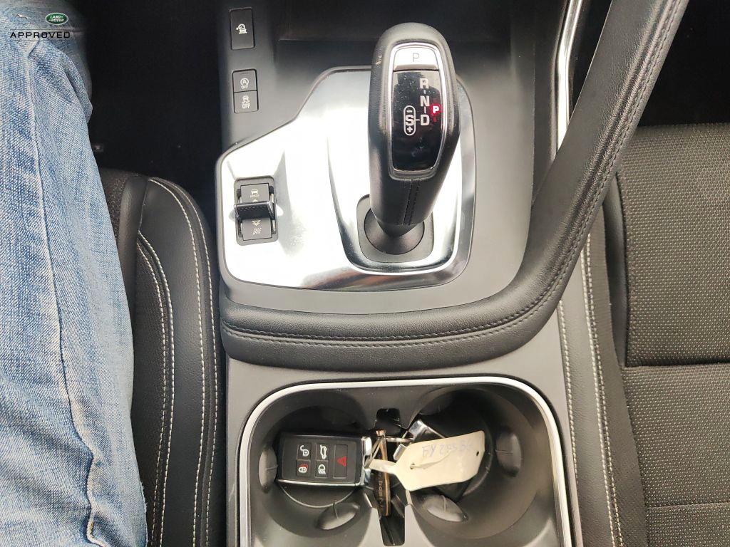 JAGUAR E-Pace (X540) - E-Pace 2.0 AWD aut. R-Dynamic