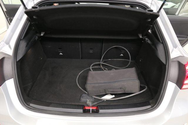 MERCEDES-BENZ A 250 e Automatic EQ-Power Sport