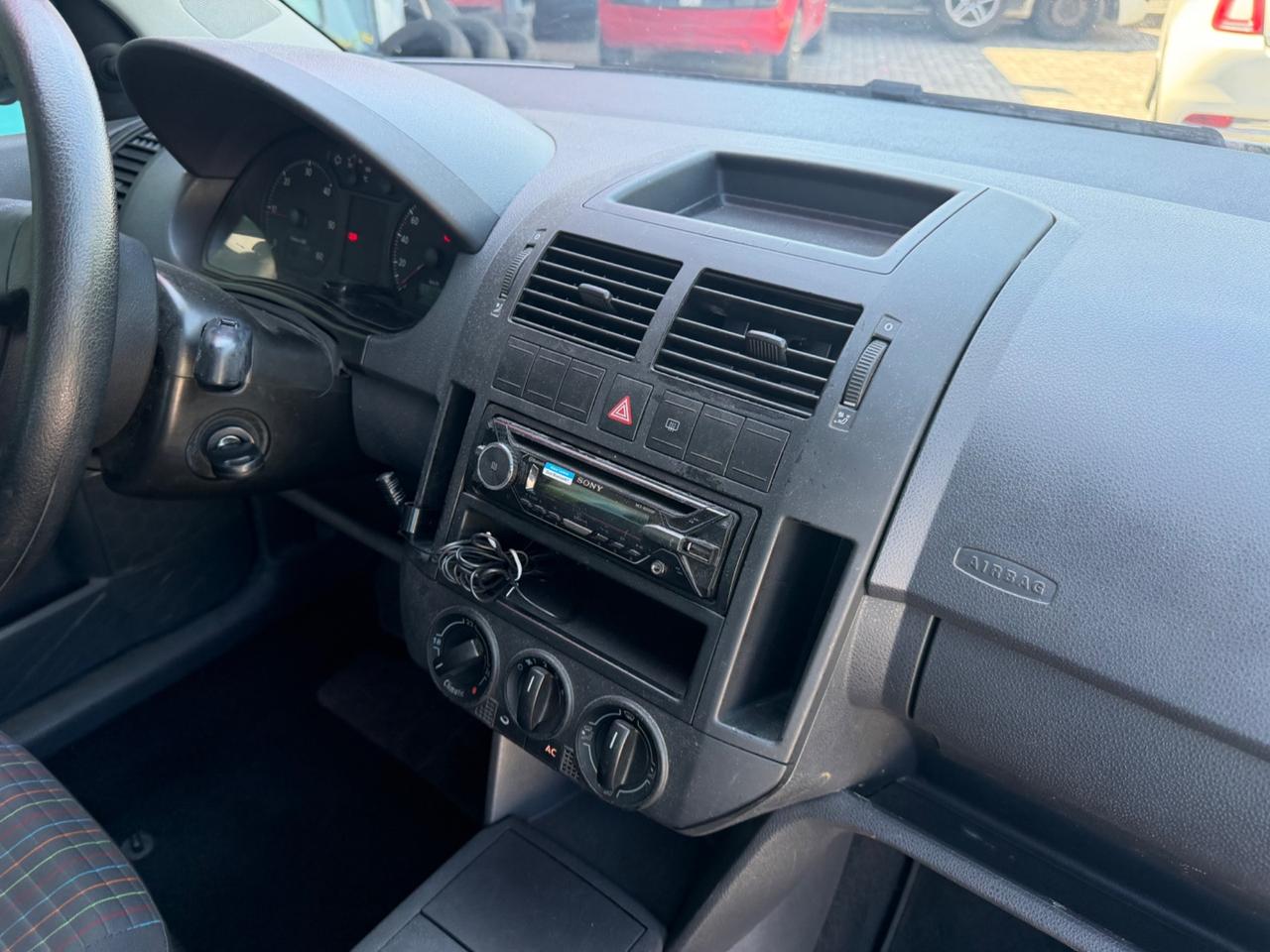 Volkswagen Polo 1.4/69CV TDI 5p - NEOPATENTATI