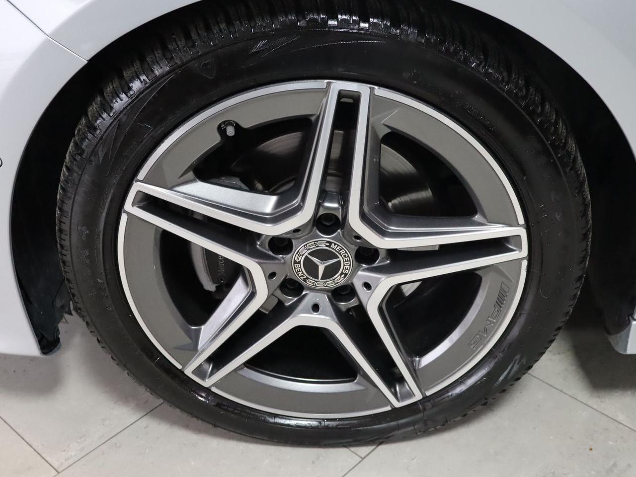 Mercedes-Benz A 200 AMG Line Premium A 200 D #9923