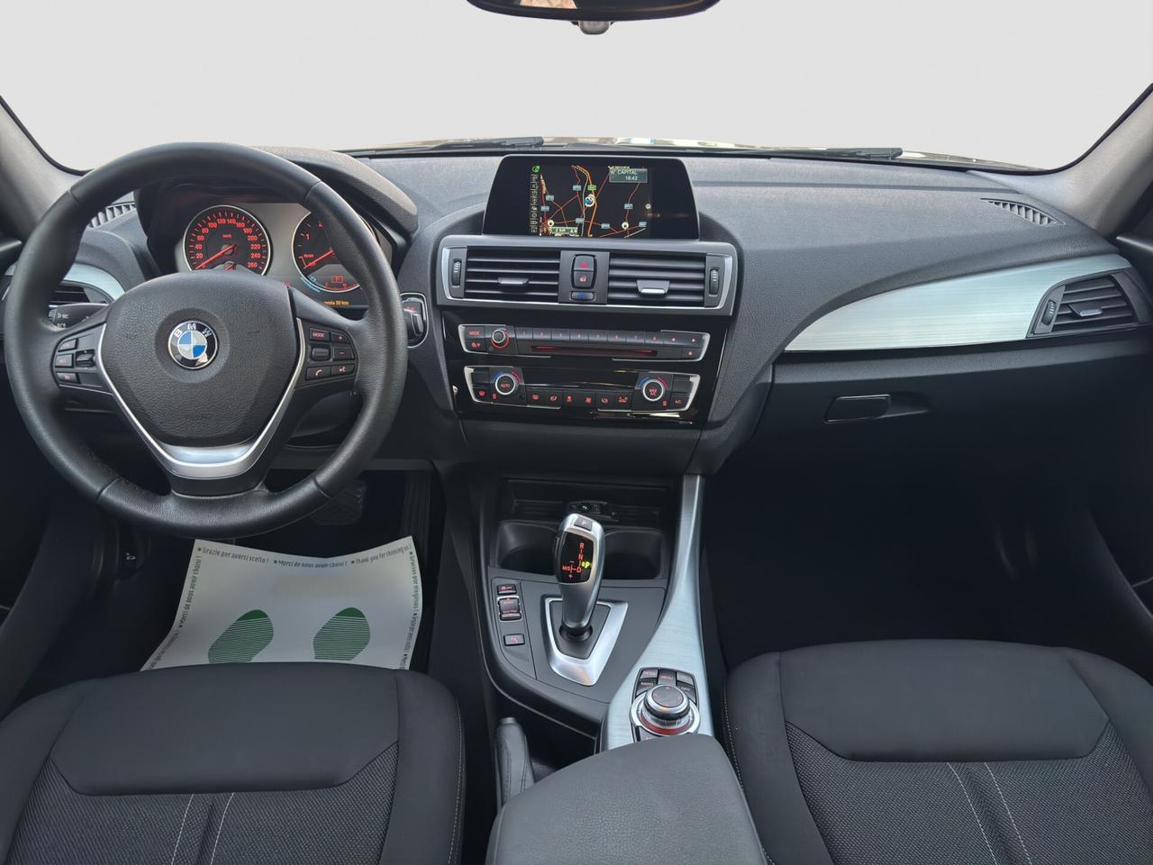 Bmw 116 116d 5p. Urban Steptronic
