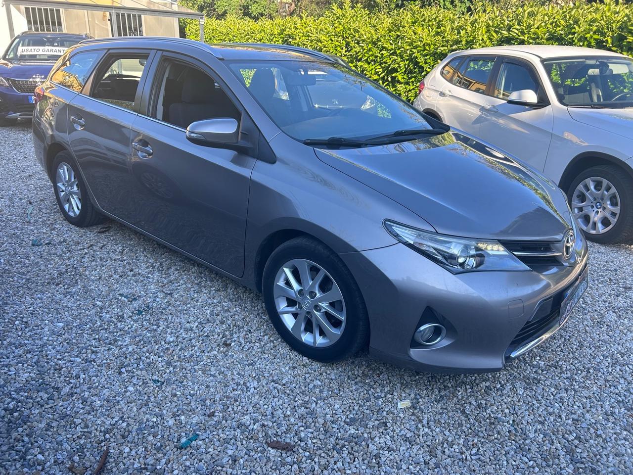 Toyota Auris Touring Sports 1.4 D-4D Lounge