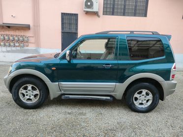 Mitsubishi Pajero 3.2 16V DI-D 3p. GLS1