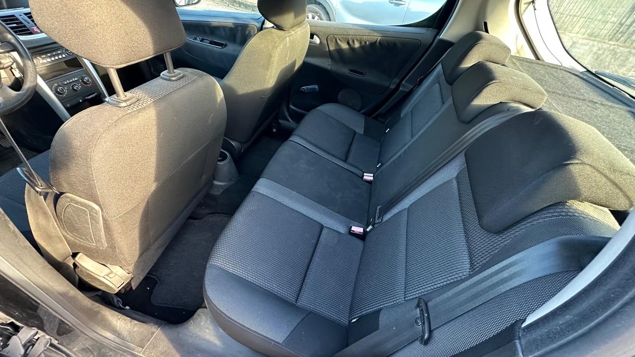 Peugeot 207 1.4 HDi 70CV 5p. Energie