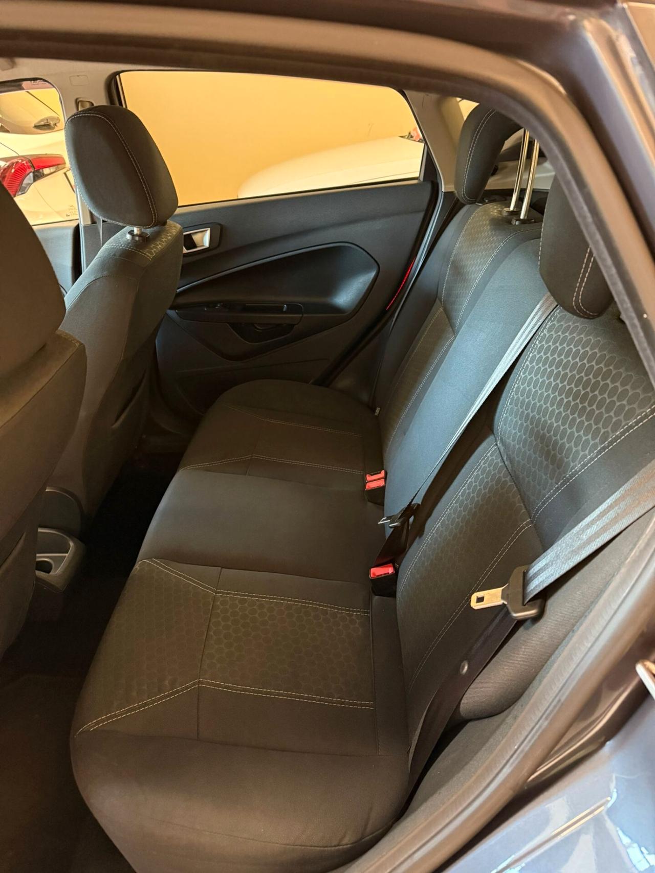 Ford Fiesta Ikon 1.4 TDCi 70CV 5 porte