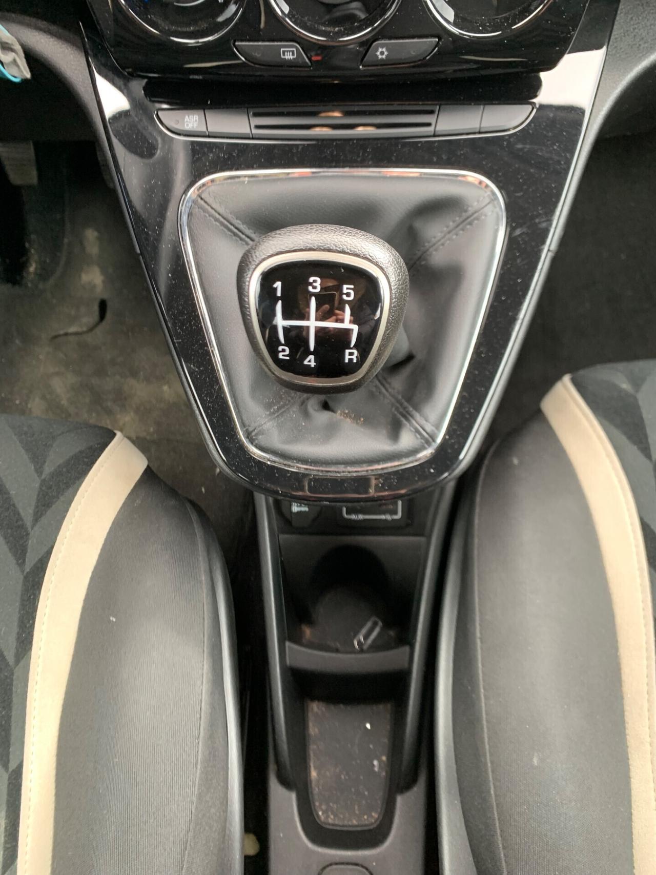Lancia Ypsilon 1.2 69 CV 5 porte Gold
