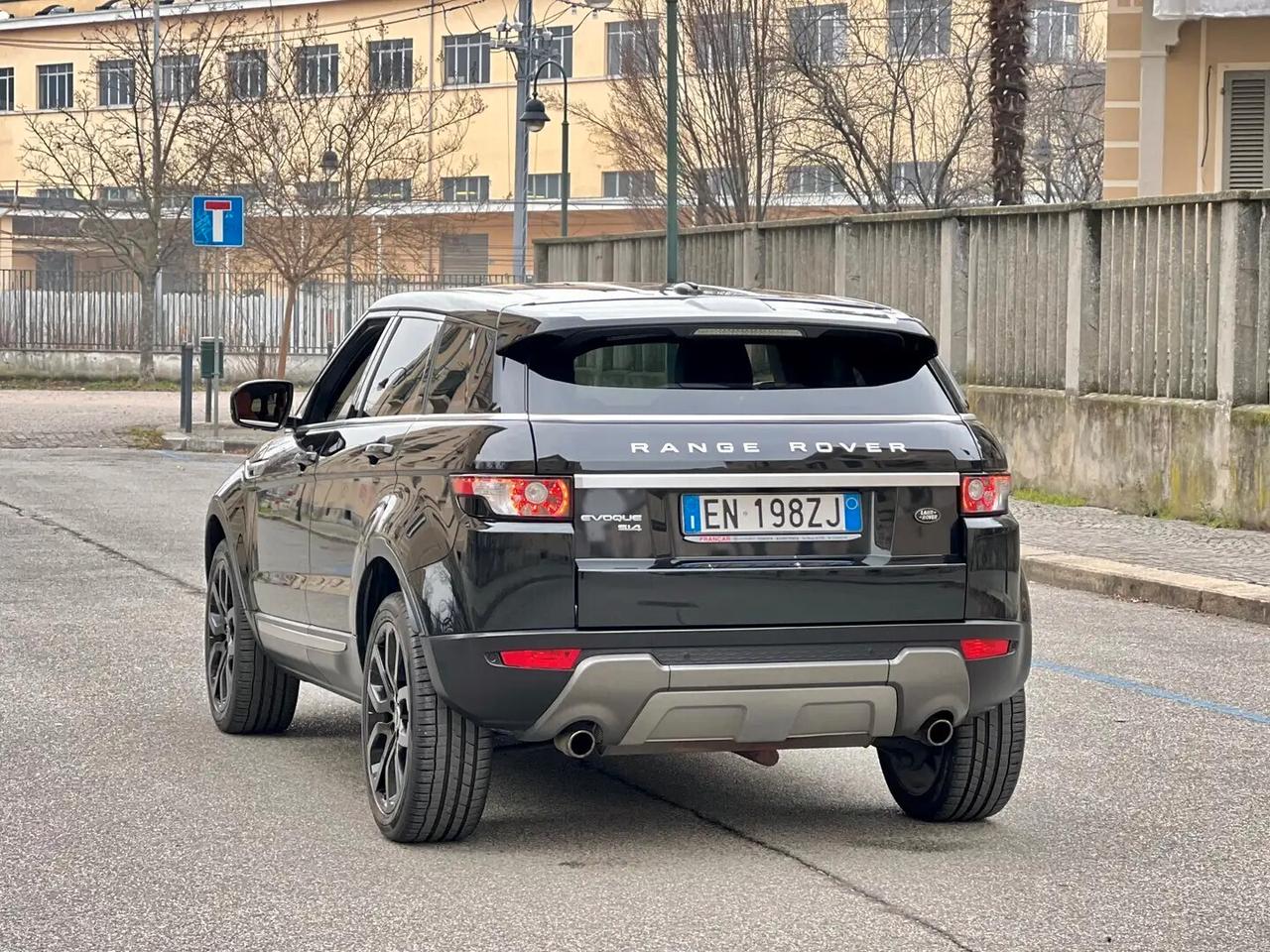 Land Rover Range Evoque 2.0 Si4 5p. Prestige