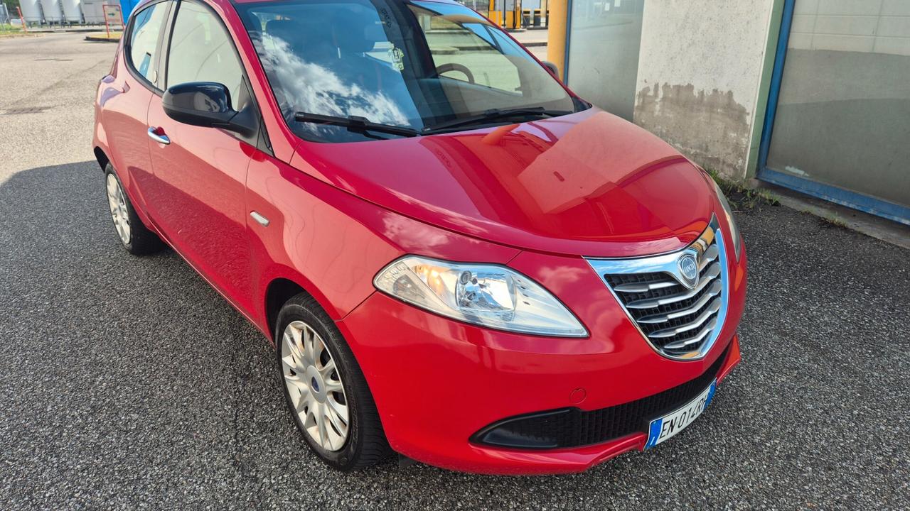 Lancia Ypsilon 1.2 69 CV 5 porte GPL Ecochic