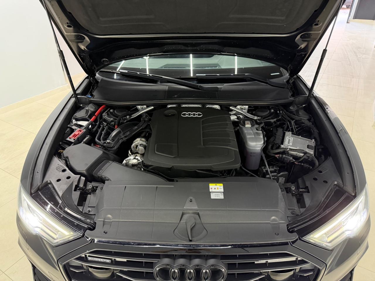 Audi A6 Avant 40 2.0 TDI quattro Sline Plus Identity Black