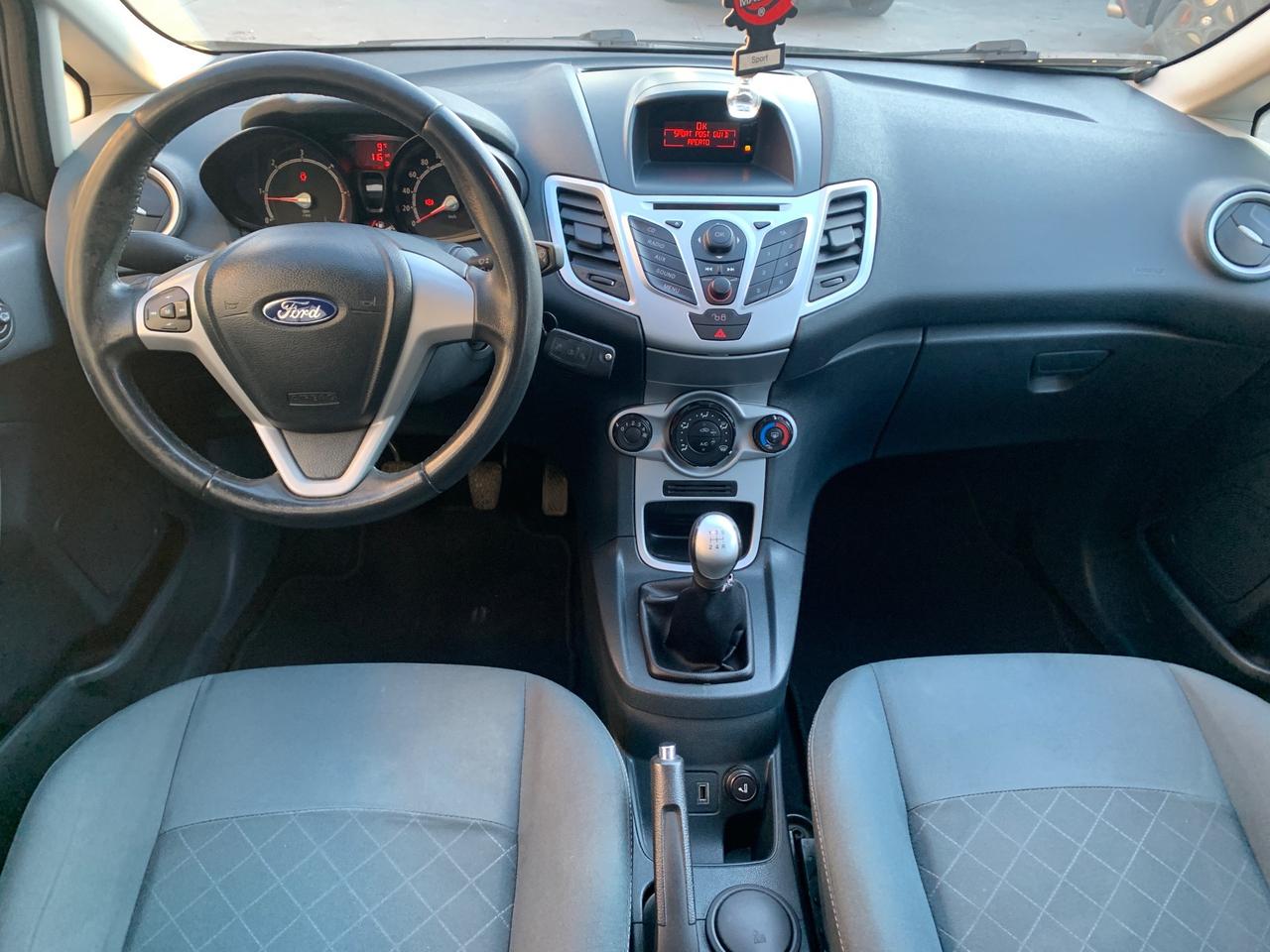 Ford Fiesta 1.4 TDCi 70CV 5 porte