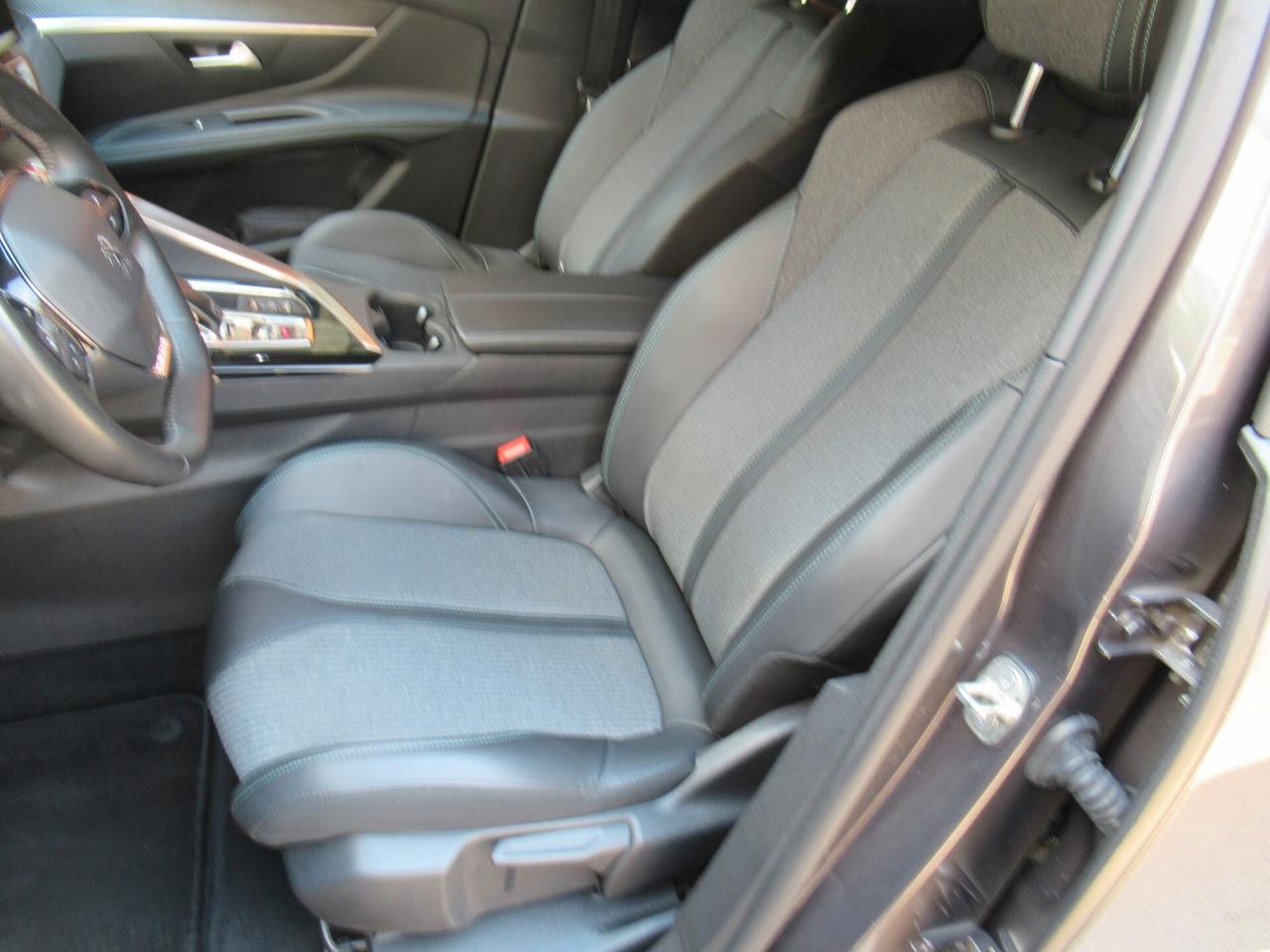 Peugeot 3008 BlueHDi 130 S&S EAT8 Allure Pack N1