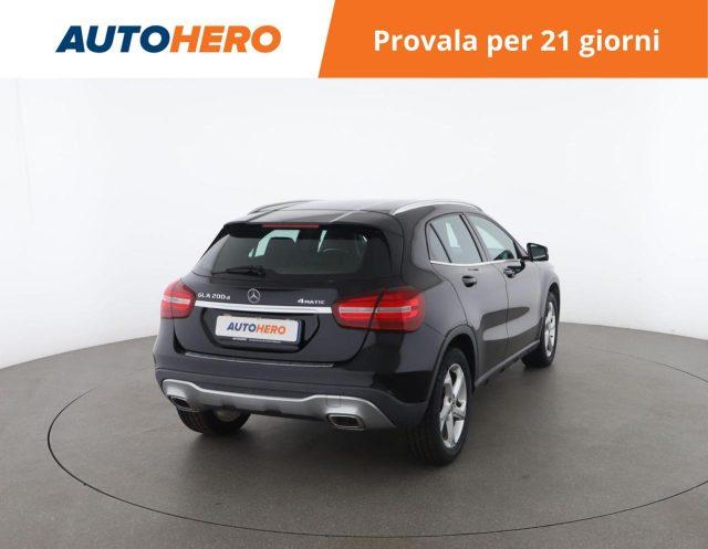 MERCEDES-BENZ GLA 200 d Automatic 4Matic Sport