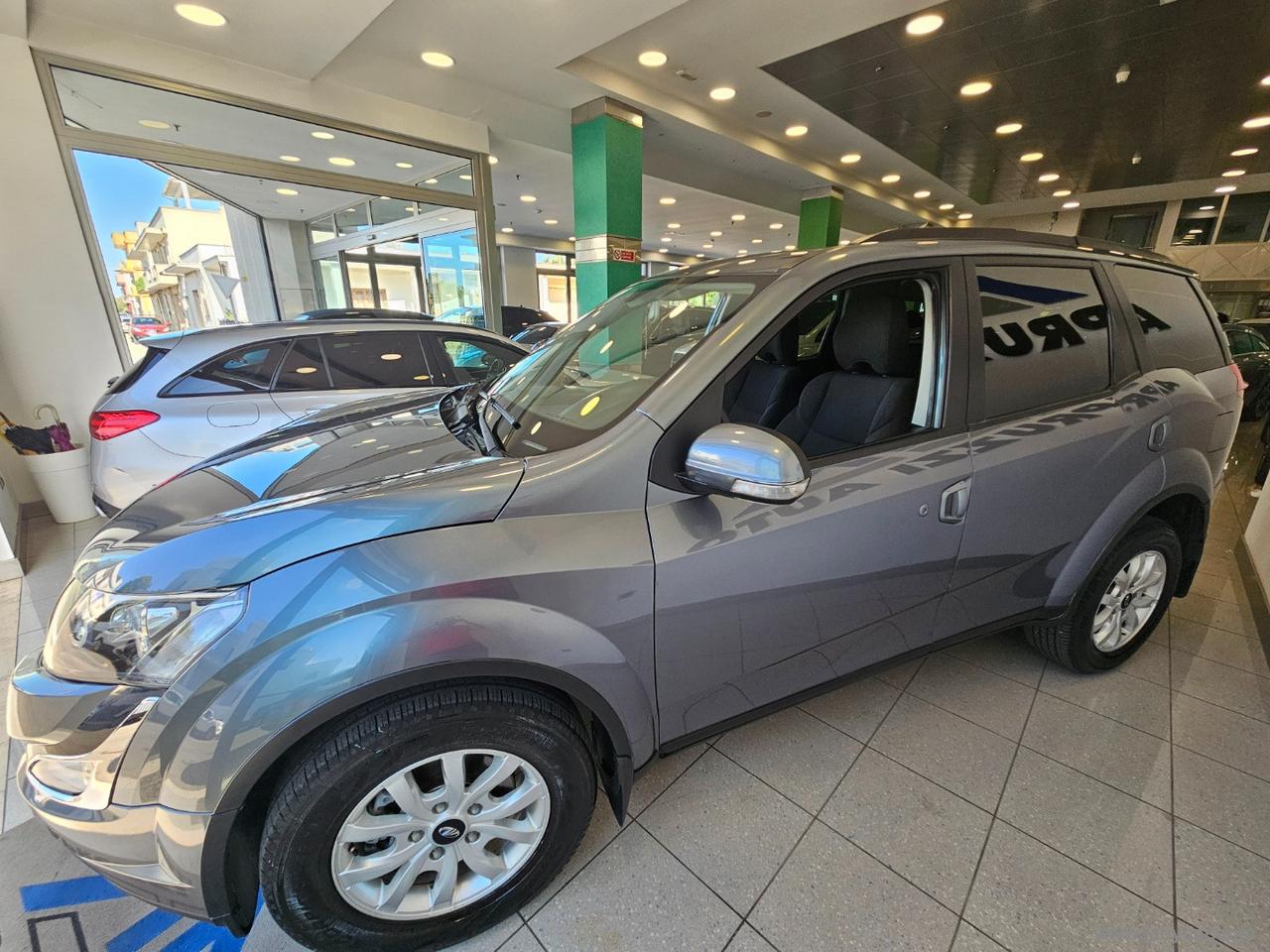 MAHINDRA XUV500 2.2 16V AWD W6 7/P