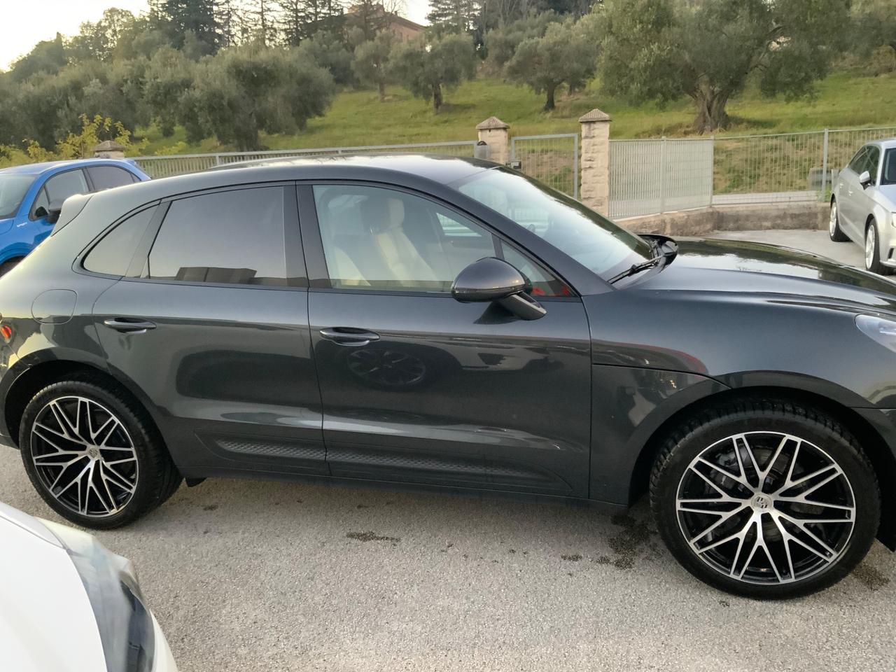 Porsche Macan 2.0 PELLE TOTALE.CERCHI21.SOSP PNEUMATICHE.FULL