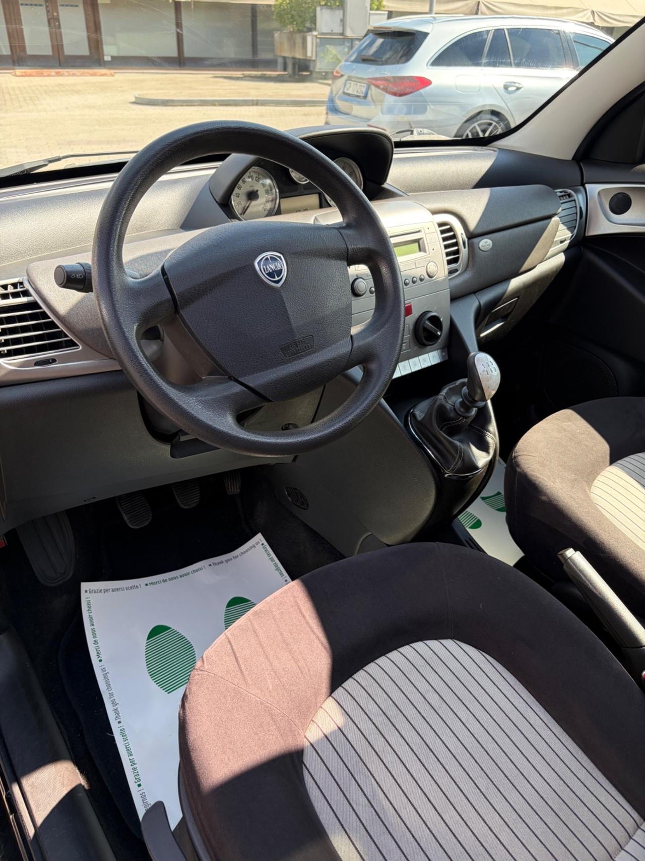 Lancia Ypsilon 1.2 Argento