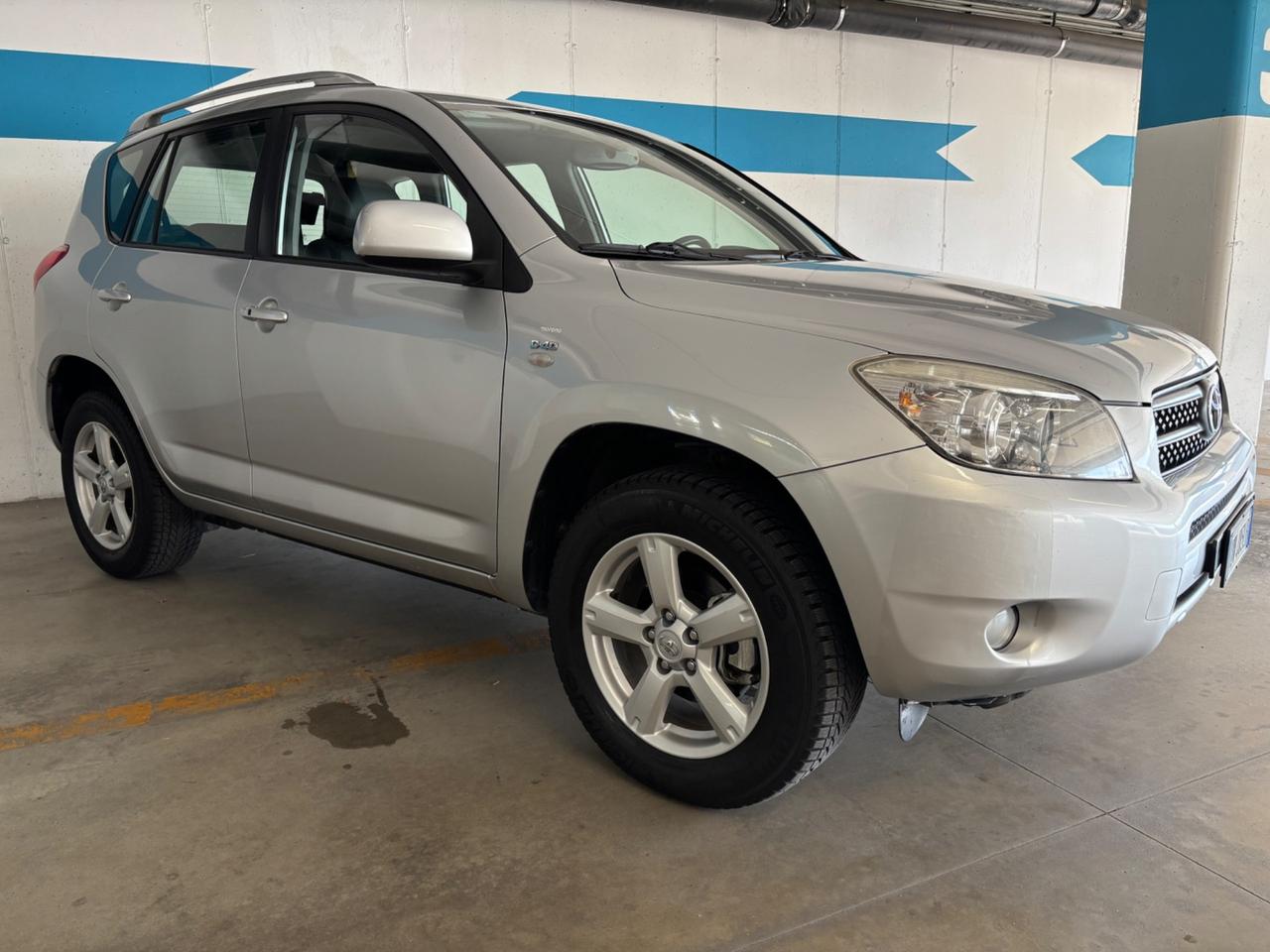 Toyota RAV 4 2.2 D-4D 136 CV 4x4