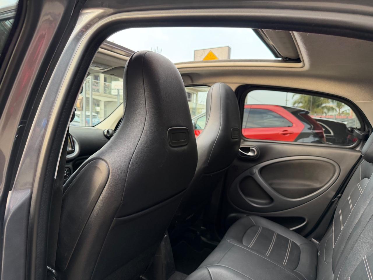 Smart ForFour BRABUS 0.9 Turbo twinamic 90cv TETTO APRIBILE