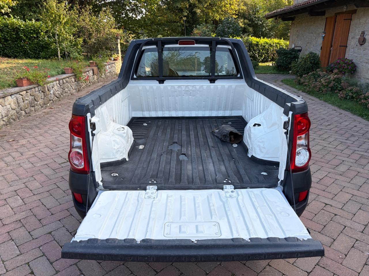 Dacia Logan Pick-Up 1.6 87 CV