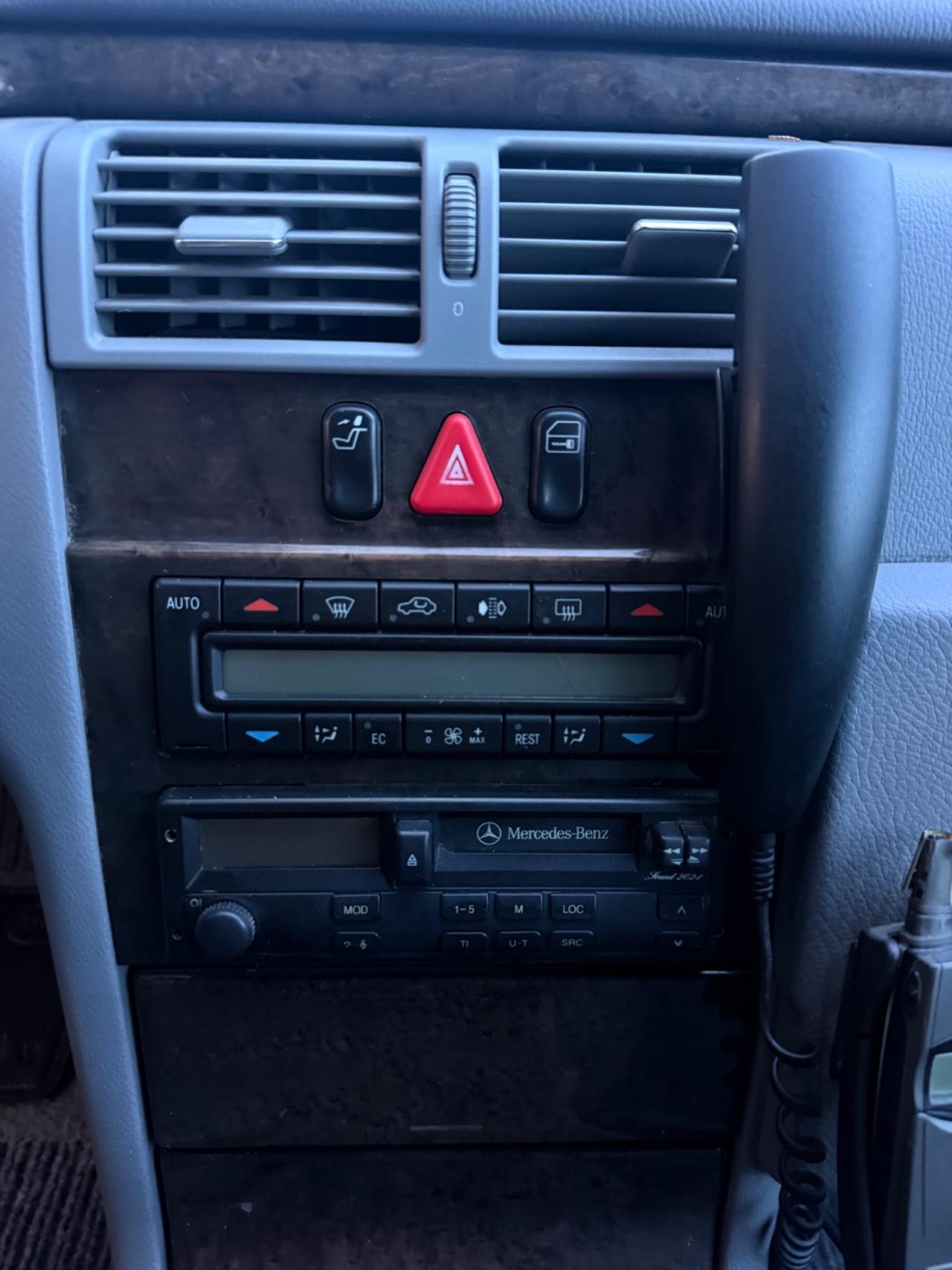 Mercedes-benz E 270 CDI Avantgarde