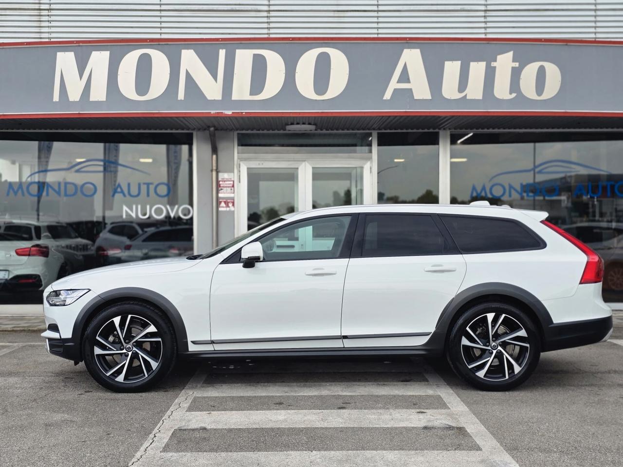 Volvo V90 CC D4 AWD 190cv Geartronic Pro Ocean Race